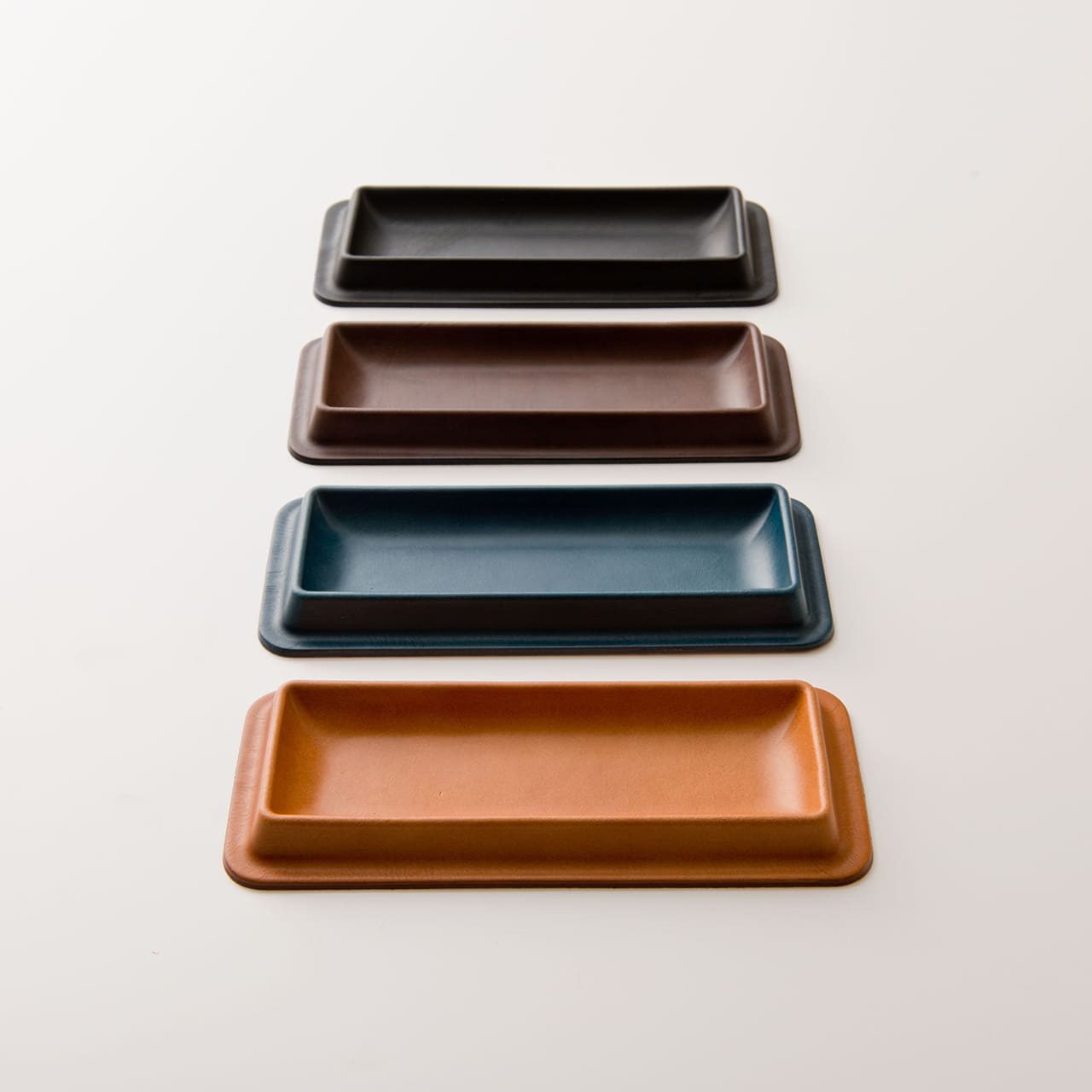 Leather Tray M / レザートレイM